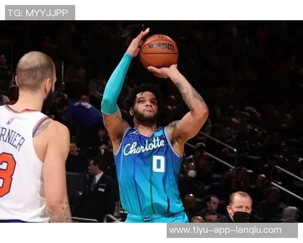 迈尔斯布里奇斯表现出色19投10中斩获24分9篮板8助攻助球队争胜