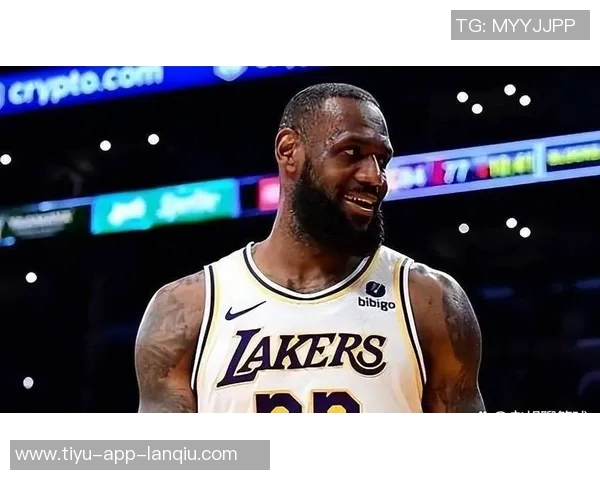 詹姆斯在大将军节目中假装受伤引发续约合同争议湖人态度成焦点