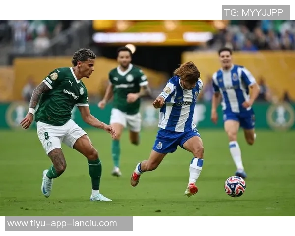 帕尔梅拉斯引进阿尔马达的多重考量包括薪资和球员意愿等因素