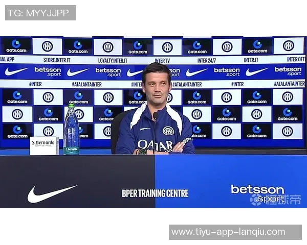 意天空报道齐沃考虑锋线首发人选埃斯波西托出场机会逐渐增加 意天空报道齐沃考虑锋线首发人选埃斯波西托出场机会逐渐增加