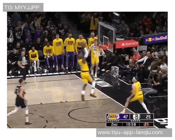 湖记:里夫斯季后赛场均167分表现不俗评价过早需谨慎 湖记:里夫斯季后赛场均167分表现不俗评价过早需谨慎